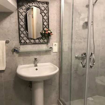 Sirena's Pensión Estambul