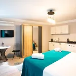 Sirena's بيت ضيافة 4*
