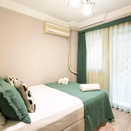 Sirena's בית הארחה 4*